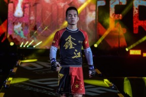 金年会官方网站-瓦赫卡诺披甲上阵，连续三场失利仍难得胜利