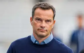 梅斯主场逼平昂热，艰难保持不败(巴勒斯坦客场顽强0比0逼平韩国队)