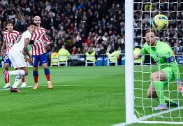 梅斯主场逼平昂热，艰难保持不败(巴勒斯坦客场顽强0比0逼平韩国队)